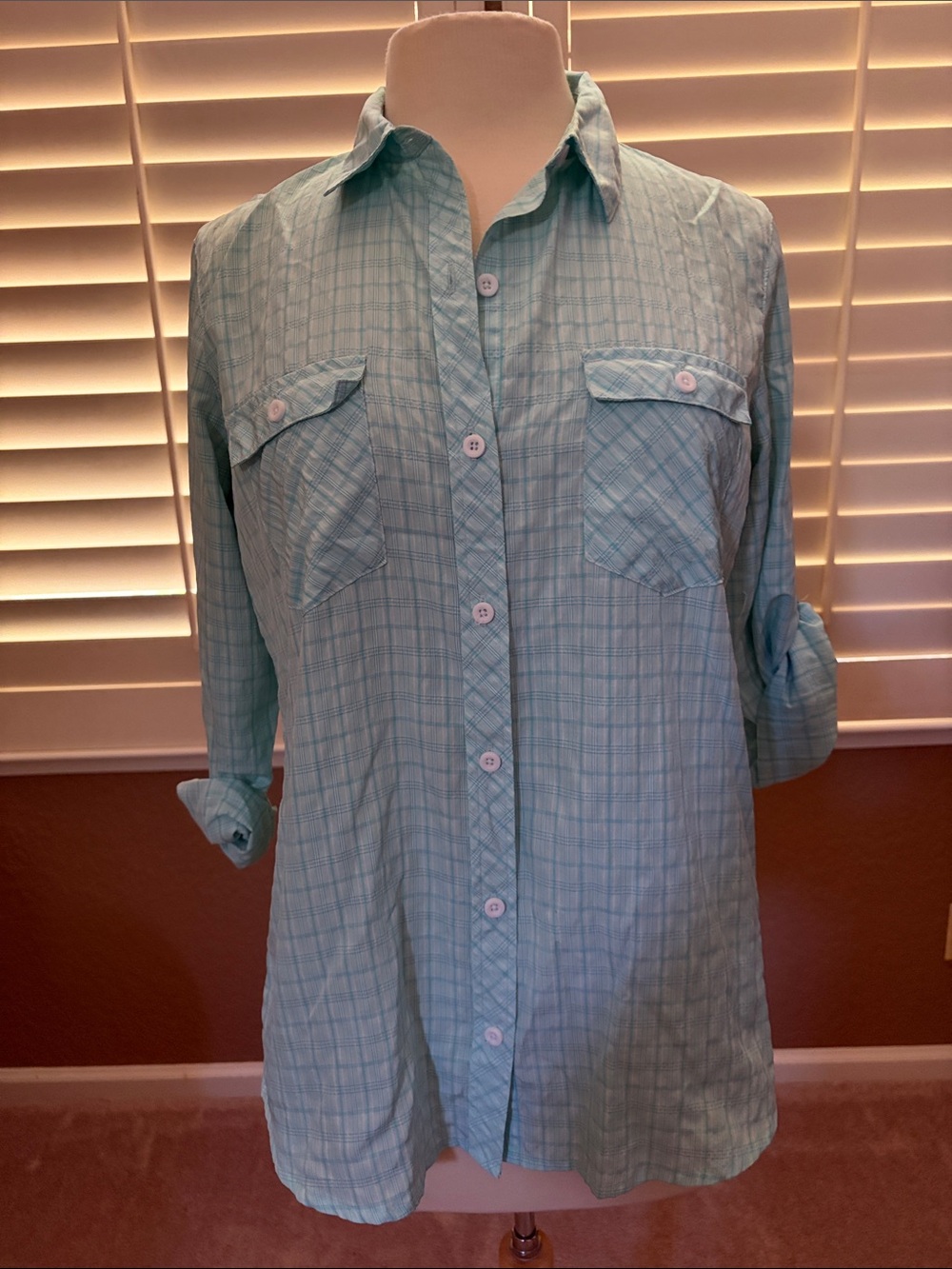 Eddie Bauer Light Aqua Button-Up Plaid Shirt size M like new